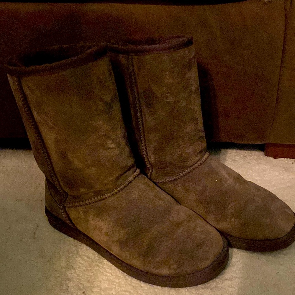 Lamo brown boots